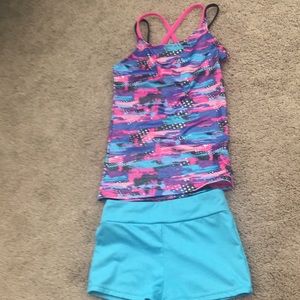 Gymnastics set tank top with under bra and shorts